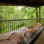 遊季亭客室テラス