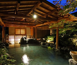 上牧温泉 人気の貸切風呂と炭火山里料理の宿 辰巳館
