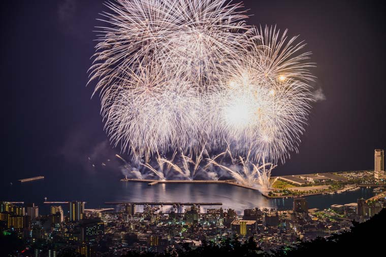 熱海温泉　熱海海上花火