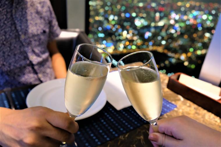 大阪 あべのハルカス 『SKY GARDEN 300』でデートディナー