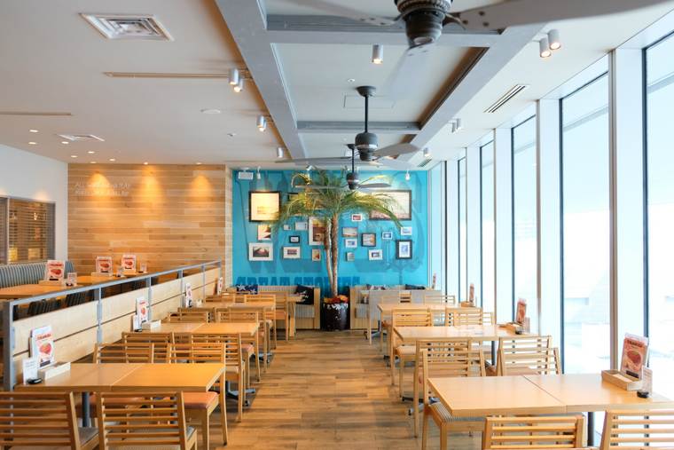 大阪 あべのハルカス ハルカスダイニング『サーフサイド キッチン』