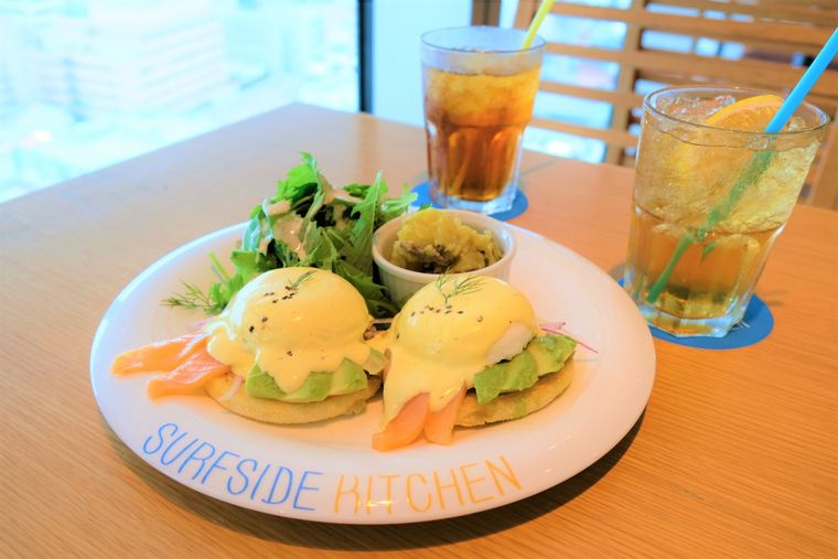 ハルカスダイニング『サーフサイド キッチン』エッグベネディクト