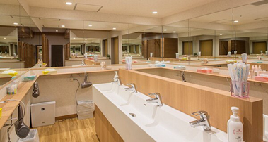 新宿区役所前カプセルホテル