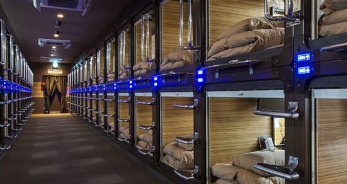 豪華カプセルホテル 安心お宿プレミア新宿駅前店