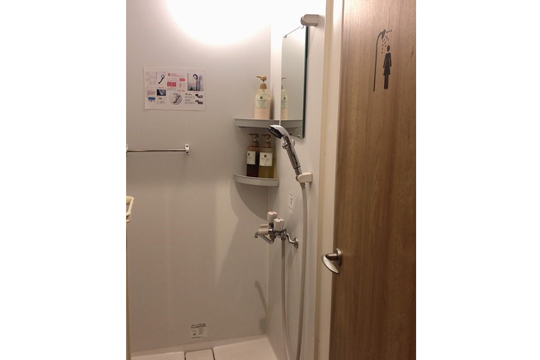 カプセルホテルトランジット新宿