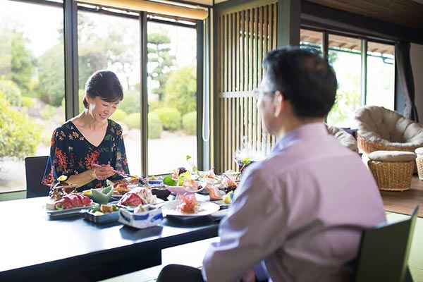 小天温泉　那古井館