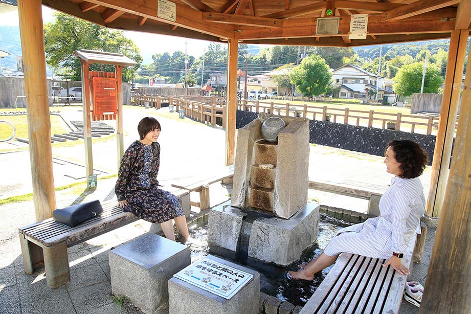 湯らっくす公園