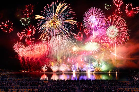 ハウステンボス「Xmas花火」