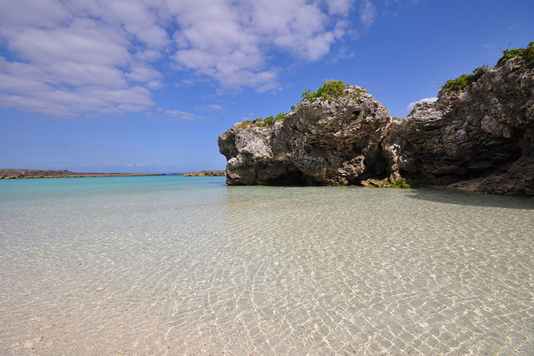 スギラビーチ（中里海水浴場）
