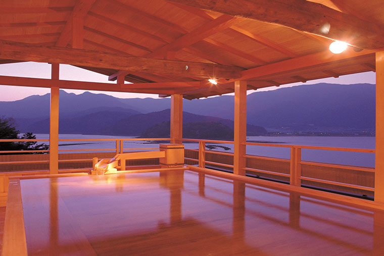 富士河口湖温泉　若草の宿　丸栄