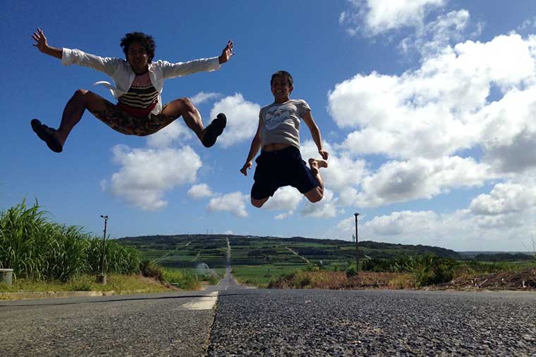 サトウキビ畑の一本道（シュガーロード）