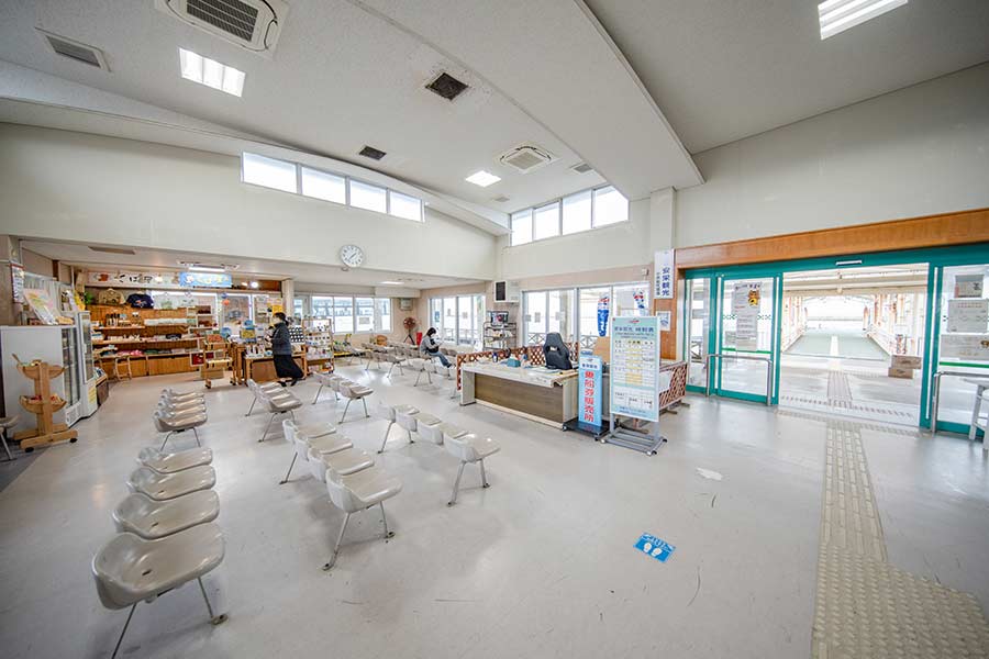 小浜港ターミナル