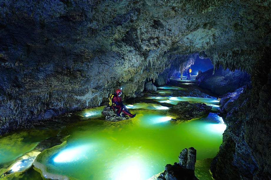 沖永良部島のケイビング