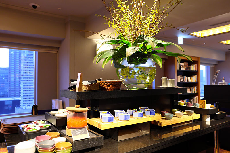 「リーガロイヤルホテル」ビュッフェスタイルの朝食