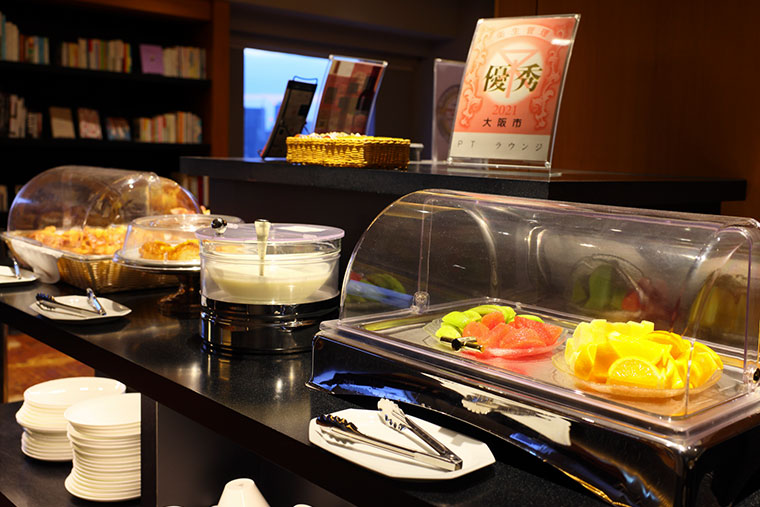 「リーガロイヤルホテル」ビュッフェスタイルの朝食