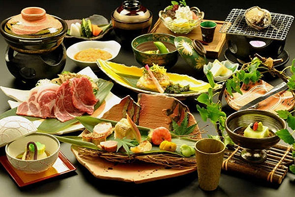 箱根湯本温泉　彌榮館（やえいかん）