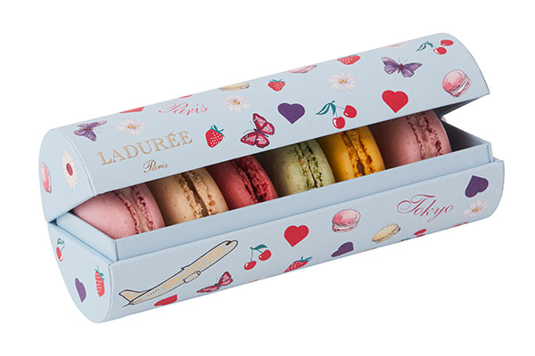 ラデュレ「マカロンボックス ❝ボン・ボワイヤージュ！ブルー❞」