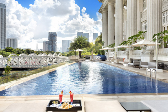 THE　FULLERTON　HOTEL　SINGAPORE
