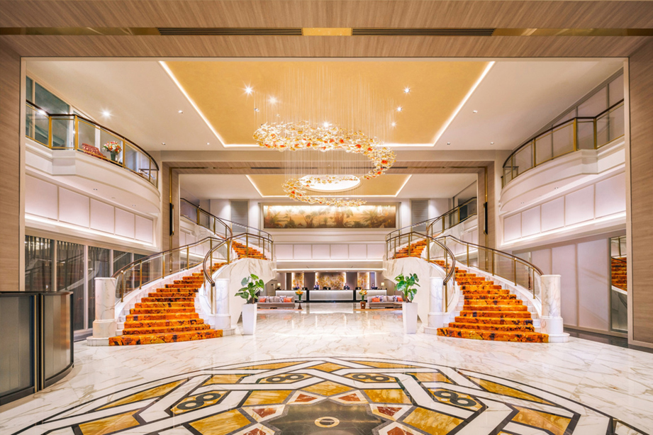 ROYAL　PLAZA　ON　SCOTTS