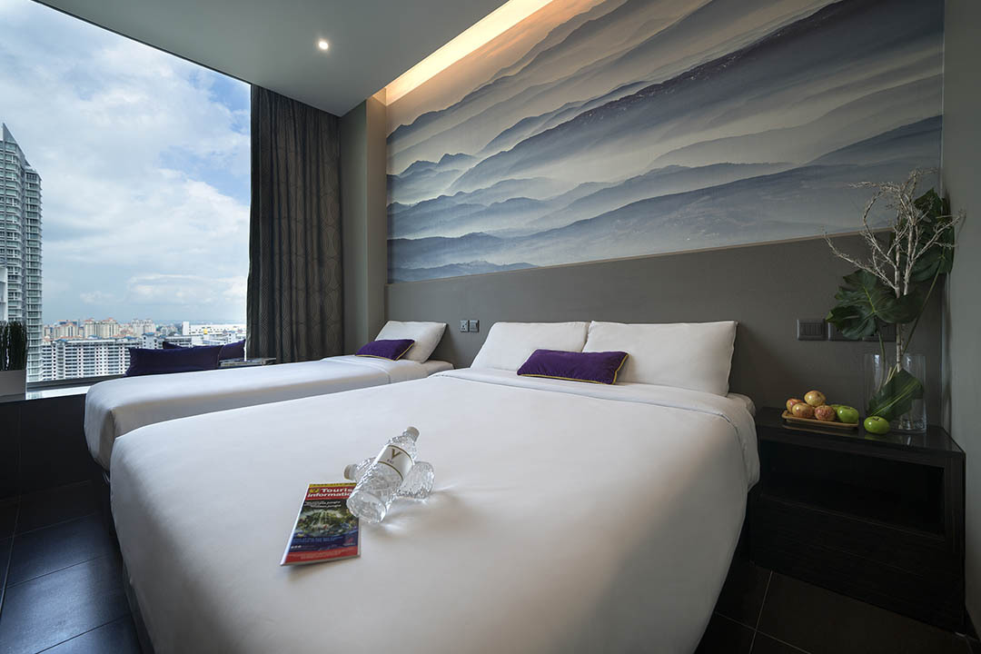 V　HOTEL　LAVENDER