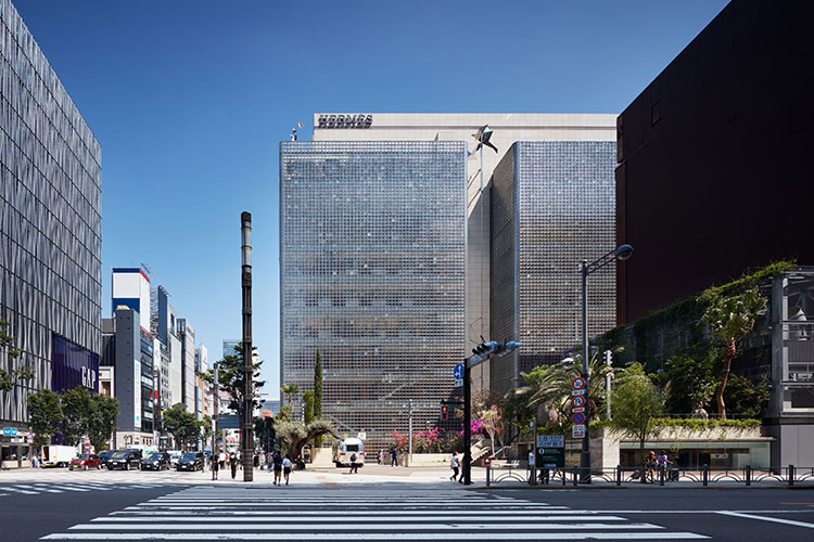 銀座メゾンエルメス フォーラム