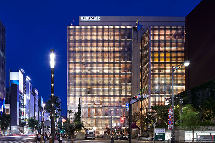 銀座メゾンエルメス フォーラム