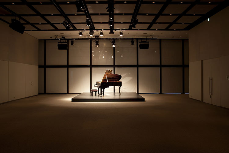 シャネル・ネクサス・ホール