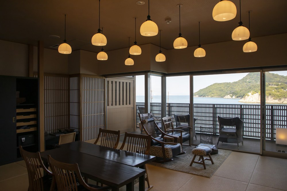 汀邸 遠音近音（みぎわてい をちこち）