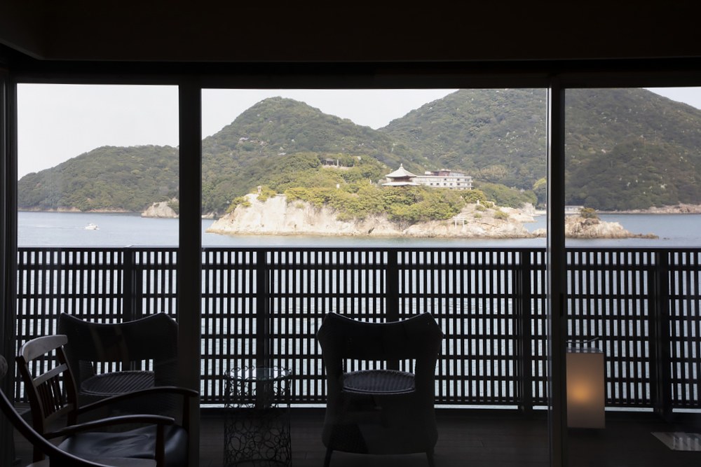 汀邸 遠音近音（みぎわてい をちこち）