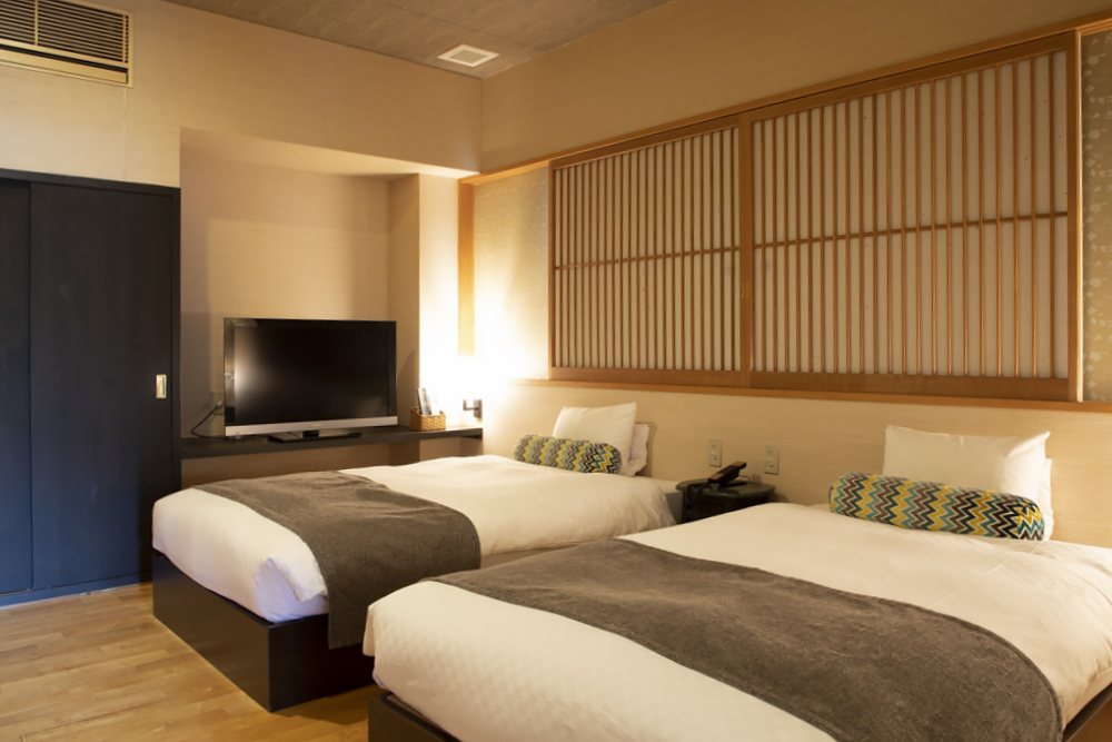 汀邸 遠音近音（みぎわてい をちこち）