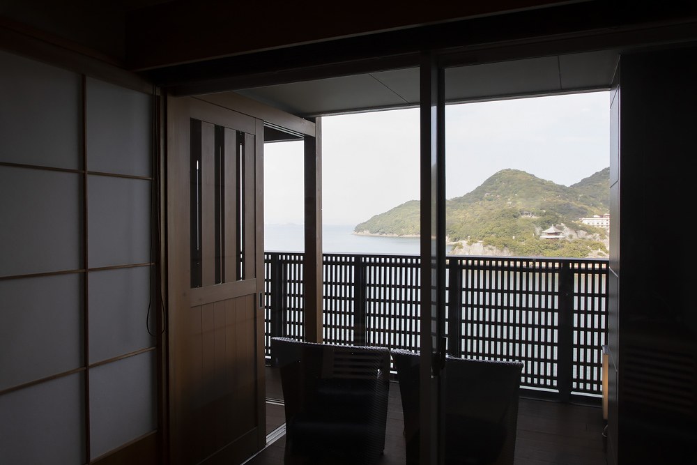 汀邸 遠音近音（みぎわてい をちこち）