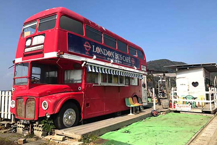 糸島ロンドンバスカフェ
