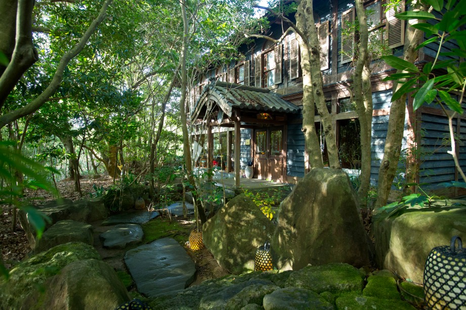 1万坪の敷地に 15 棟のみ！ 離れの露天風呂付き Villa で 天草の魅力を堪能