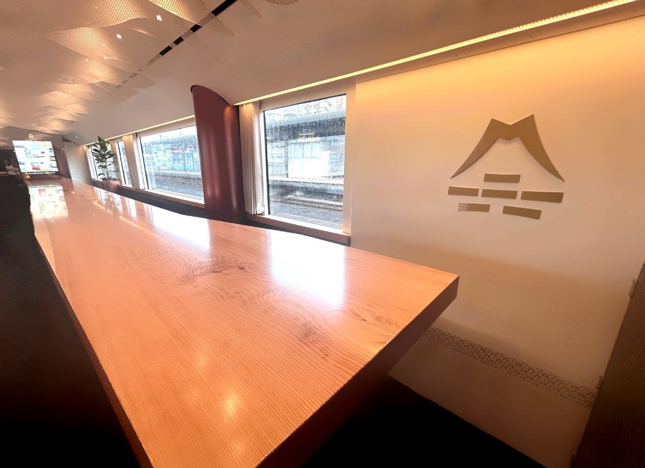 特急「かんぱち・いちろく」