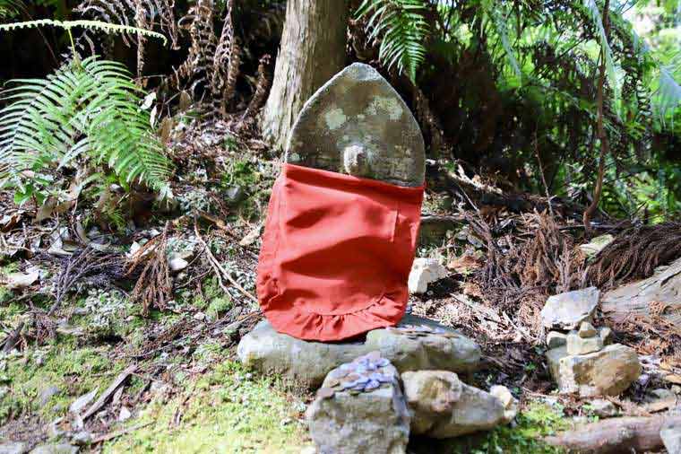 熊野古道の供養塔