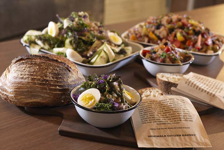 イーストビレッジを散策