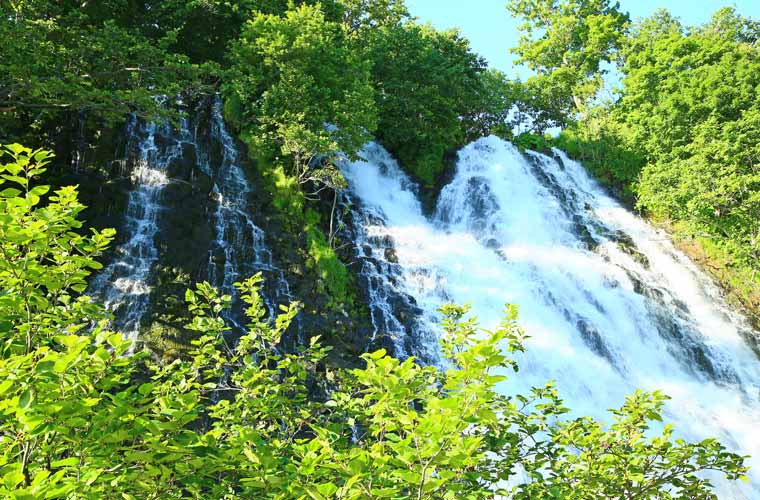 オシンコシンの滝