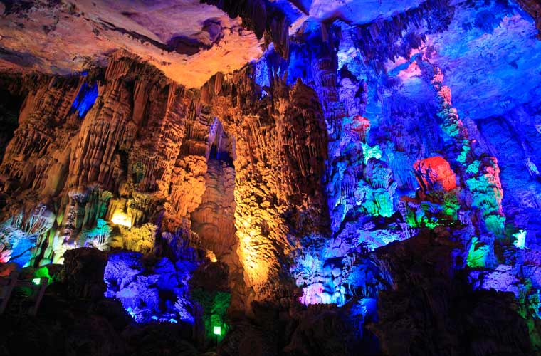 蘆笛岩(ろてきがん)