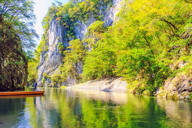 猊鼻渓（げいびけい）