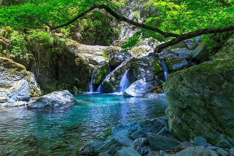 安居渓谷（やすいけいこく）