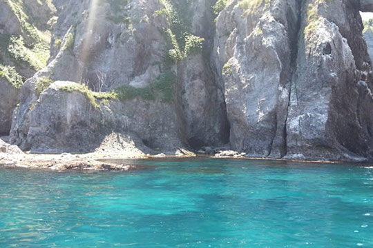 青の洞窟（あおのどうくつ）