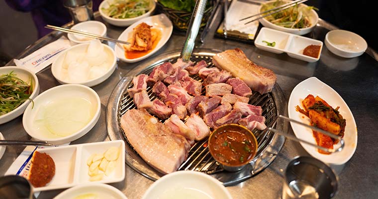 トンサトン本店