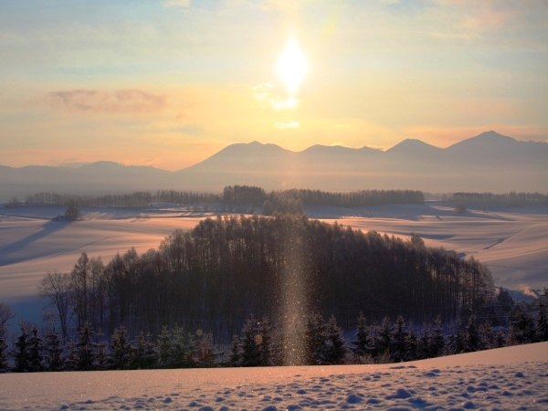 ダイアモンドダストとサンピラー