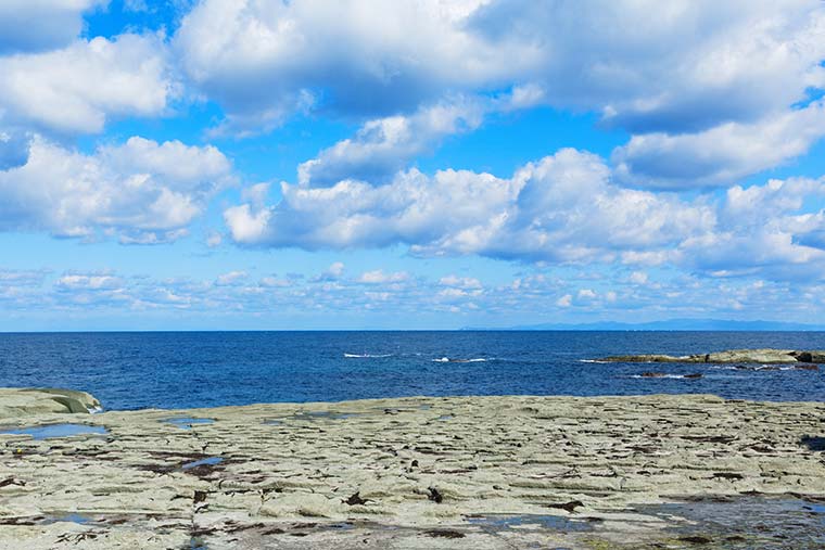 リゾートしらかみ 千畳敷海岸