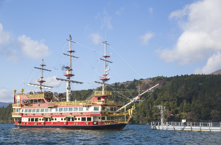 箱根芦ノ湖の遊覧船