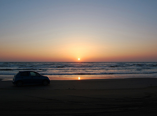 千里浜海水浴場（千里浜なぎさドライブウェイ）