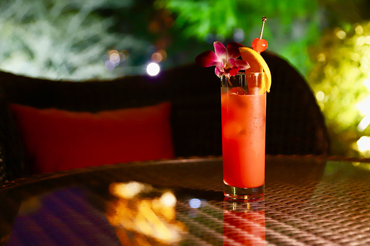 東京タワーをイメージしたオリジナルのタワービューカクテル