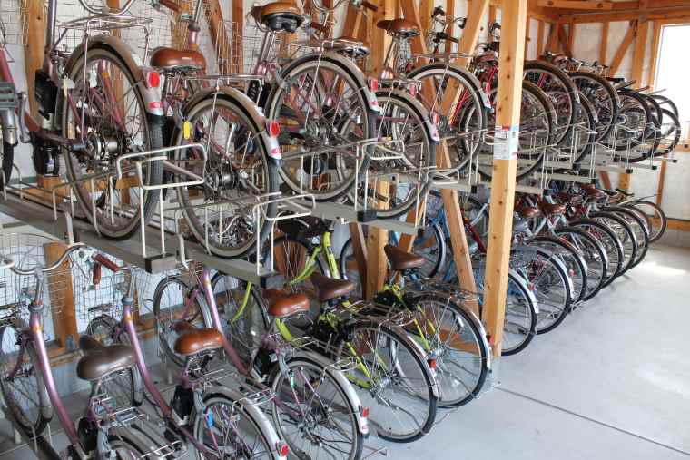 大人から子ども用まで種類豊富な自転車が揃う
