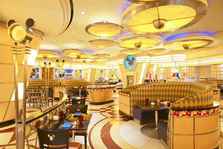 ディズニーアンバサダーホテル「カジュアル・ダイニング　シェフ・ミッキー」