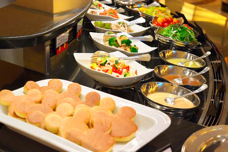 ディズニーアンバサダーホテル「カジュアル・ダイニング　シェフ・ミッキー」